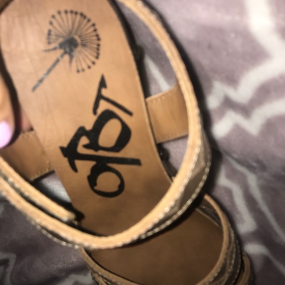 OTBT wedges (gold & brown) - Picture 3 of 4